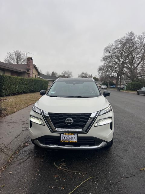 White 2023 custom ordered platinum package Nissan rogue